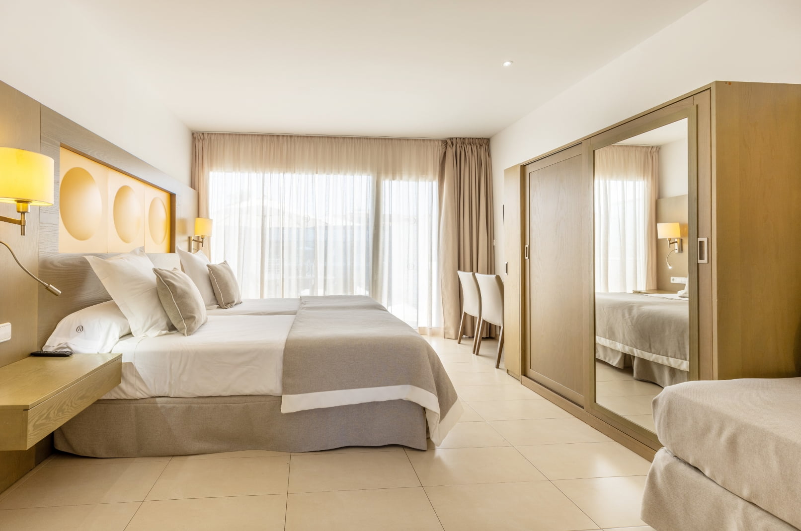 Vista general de uno de los estudios de los apartamentos Hoposa Montelín Estudios Hoposa Montelín